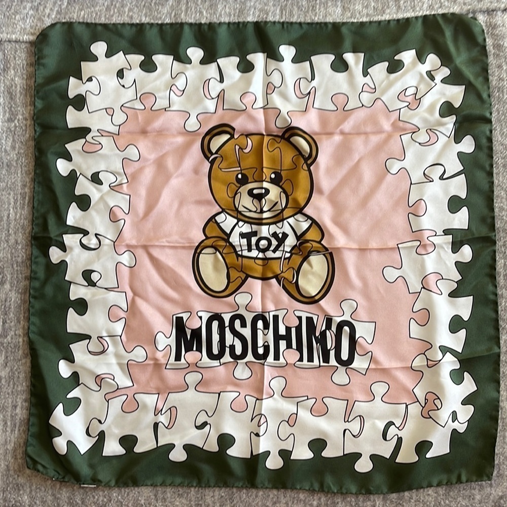NWOT Moschino 100% Silk Puzzle Teddy Bear Scarf